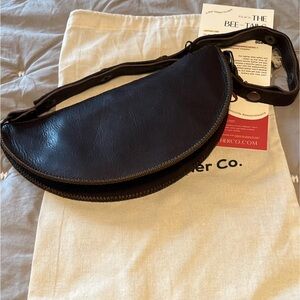 NEW! Lyons Leather Co Convertible Bee bag